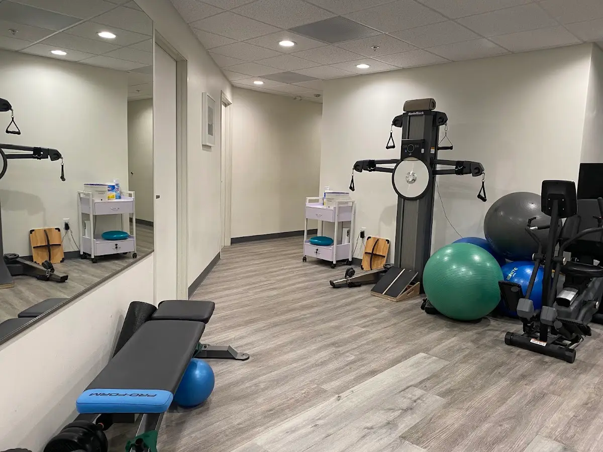 Phoenix Physical Therapy and Wellness Glendale — Physical & Rehabilitation Therapy in Glendale, Los Angeles