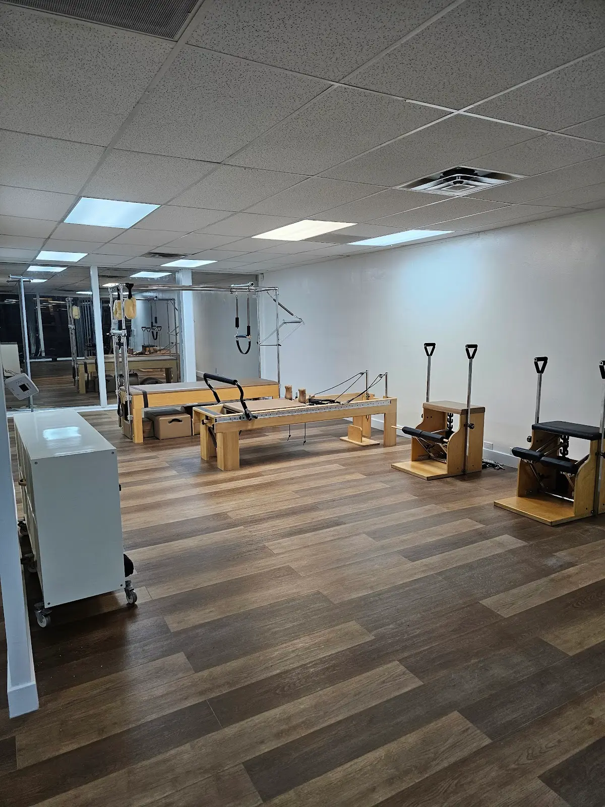 Physio Mind Physical Therapy — Physical & Rehabilitation Therapy in Rolling Hills Estates, Los Angeles