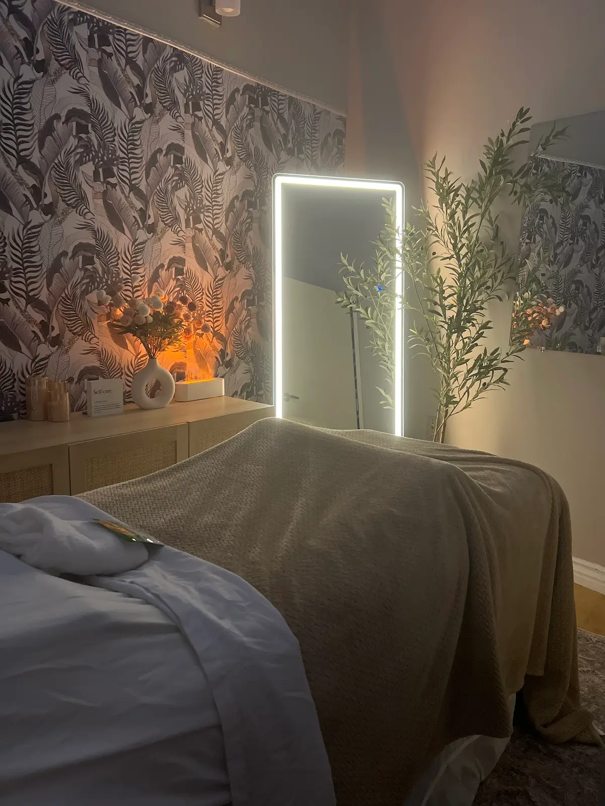 PURA LYMPH Wellness Studio | Lymphatic Drainage + Body Sculpting — Massage Therapy in Inside - FlashLaser Aesthetics, Los Angeles