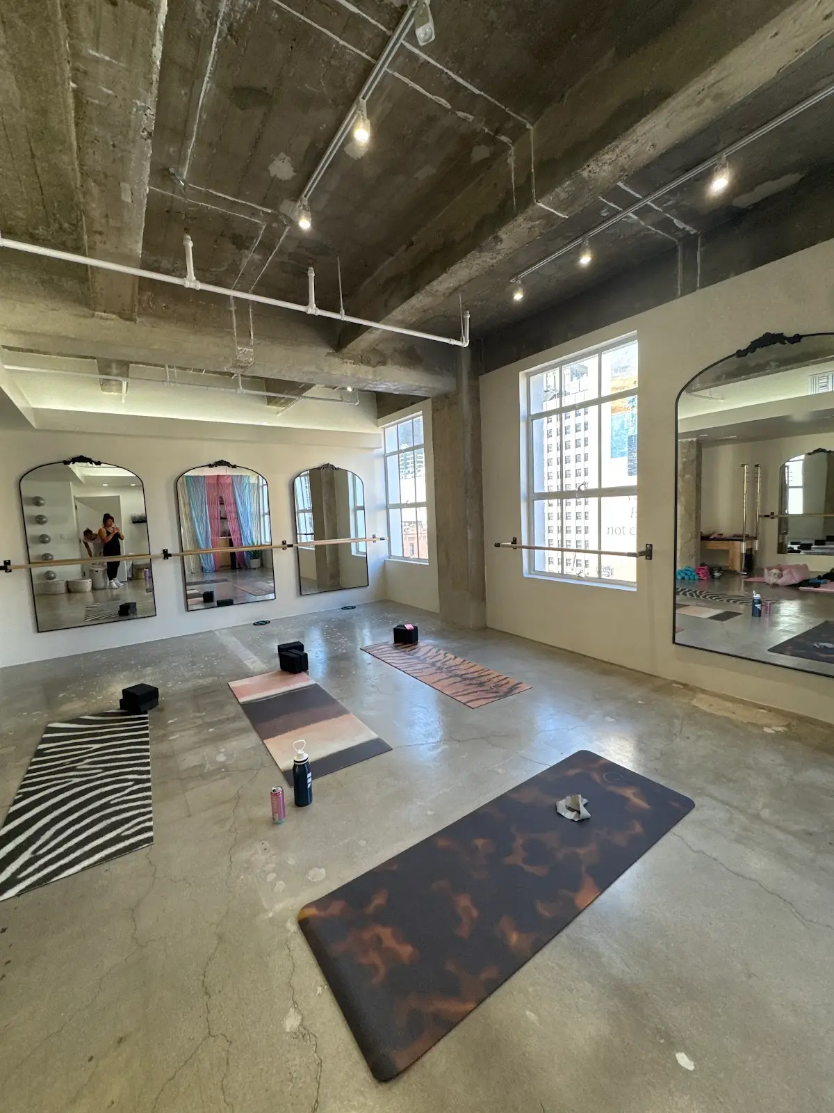Raise the TEMP Studio — Yoga, Tai Chi & Pilates in S Hill St, Los Angeles