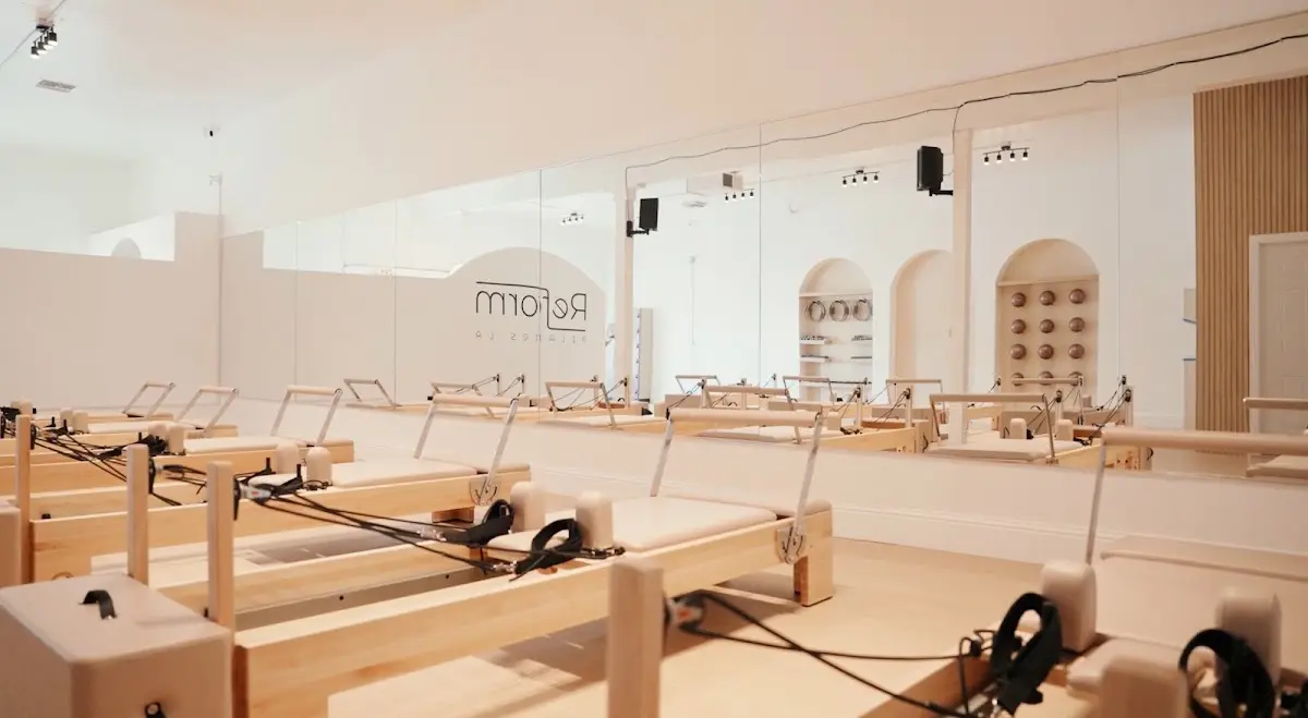 Reform Pilates LA — Yoga, Tai Chi & Pilates in Westwood Blvd, Los Angeles