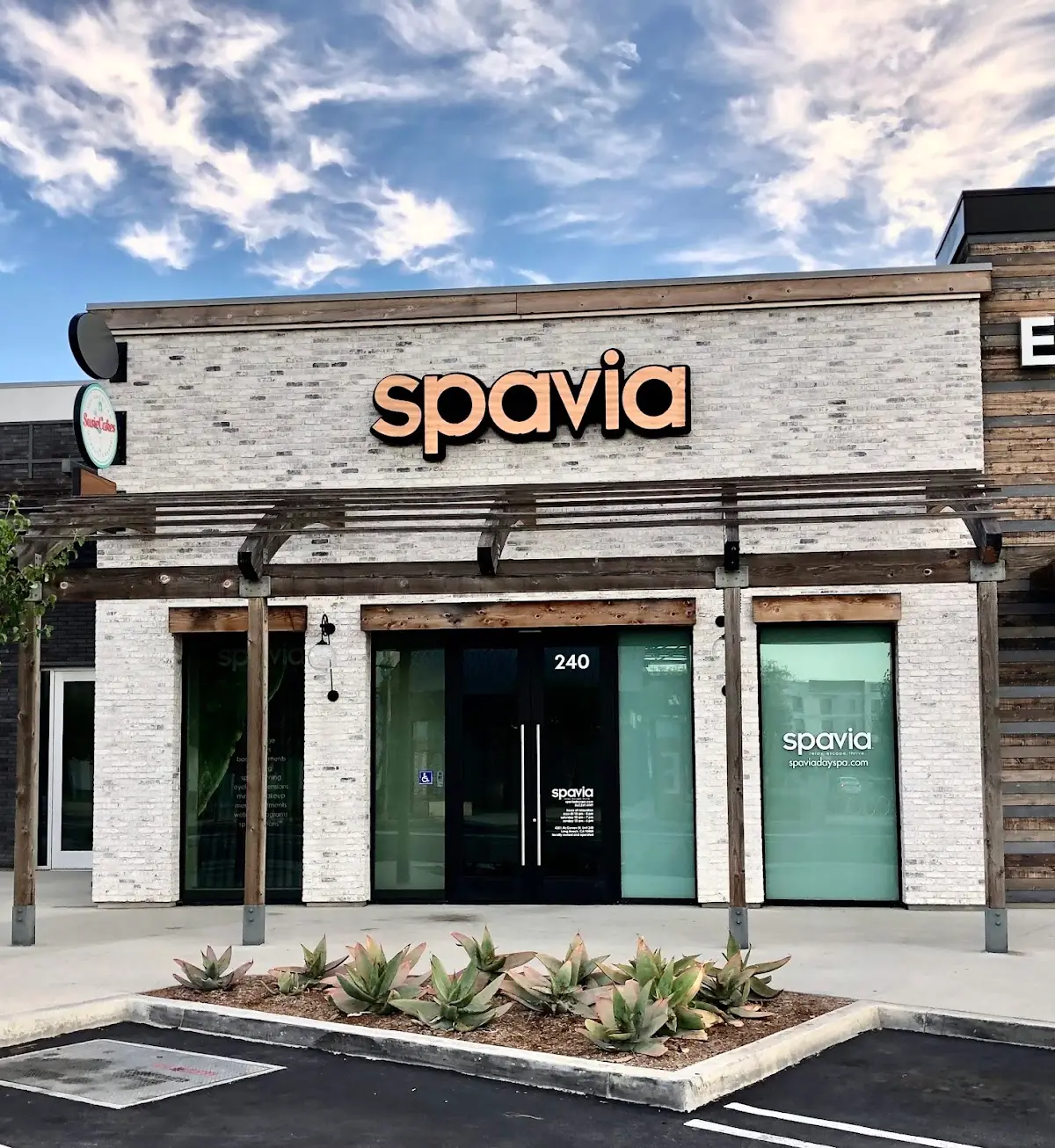 Spavia LBX — Massage Therapy in McGowen St Unit 240, Los Angeles