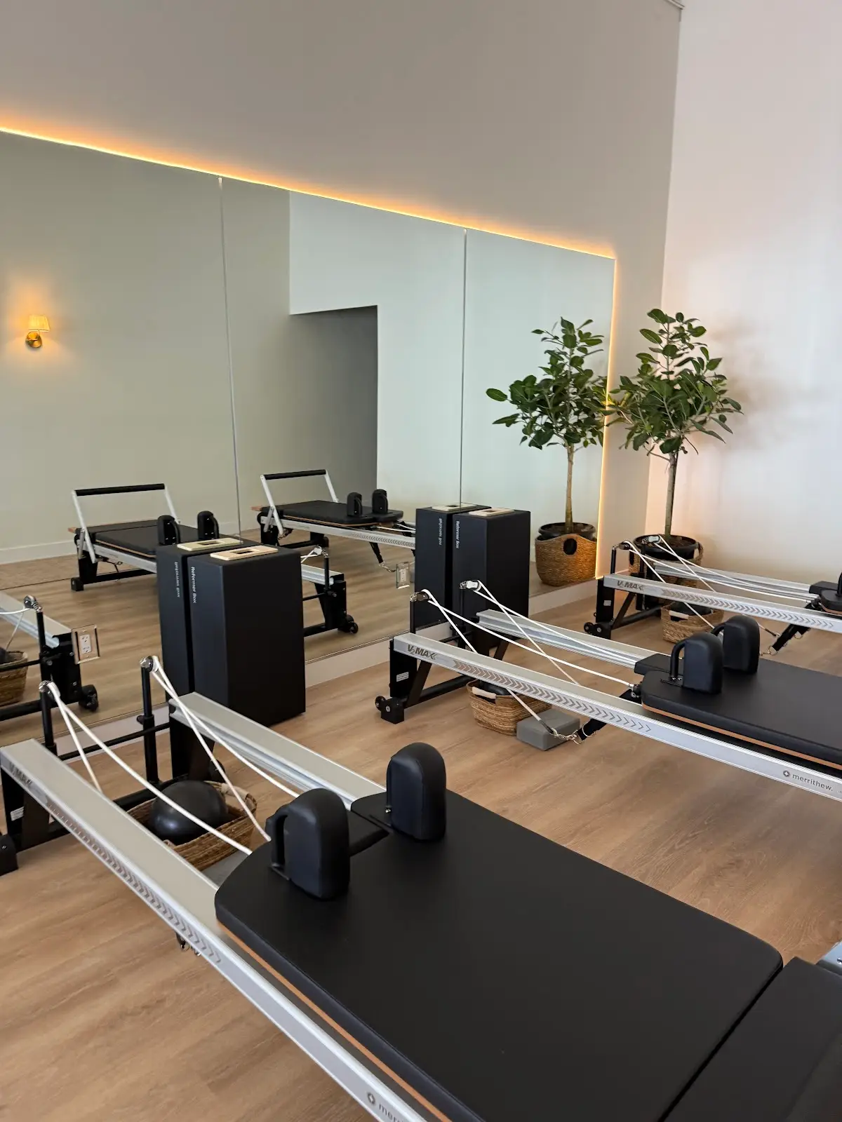 Summer Pilates — Yoga, Tai Chi & Pilates in Montana Ave Ste B, Los Angeles