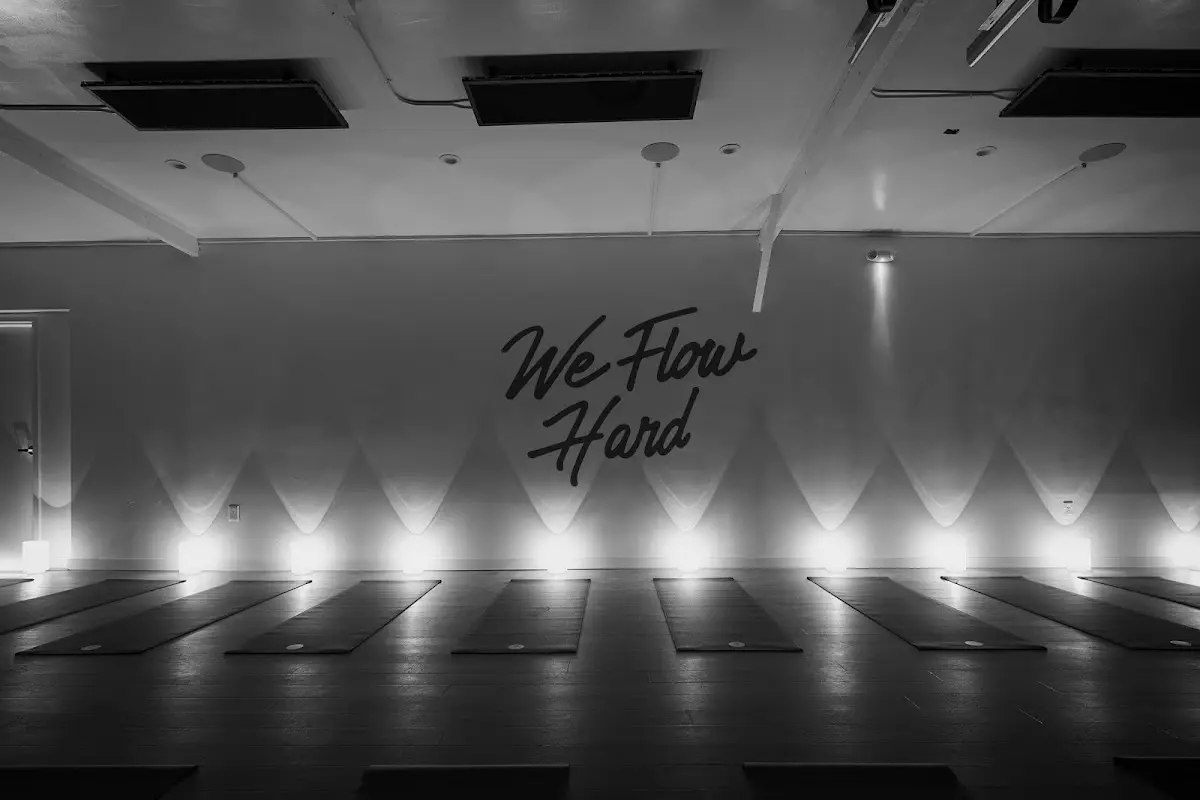 Y7 Studio Silver Lake — Yoga, Tai Chi & Pilates in Sunset Blvd, Los Angeles