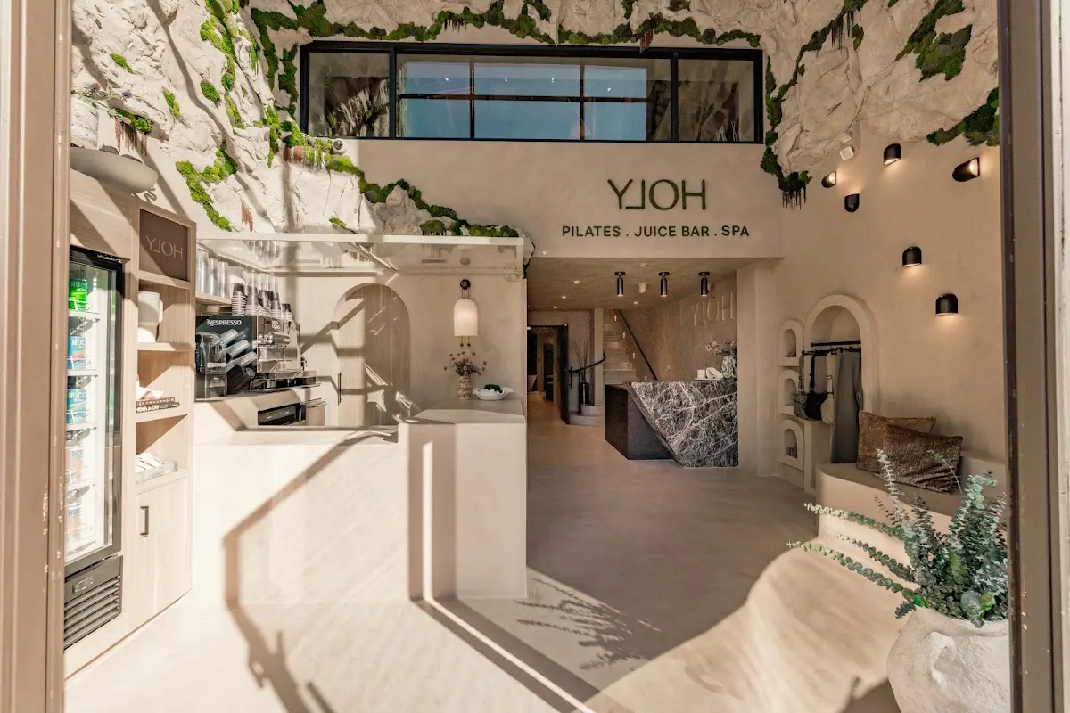 YLOH — Yoga, Tai Chi & Pilates in Ventura Pl Unit B, Los Angeles