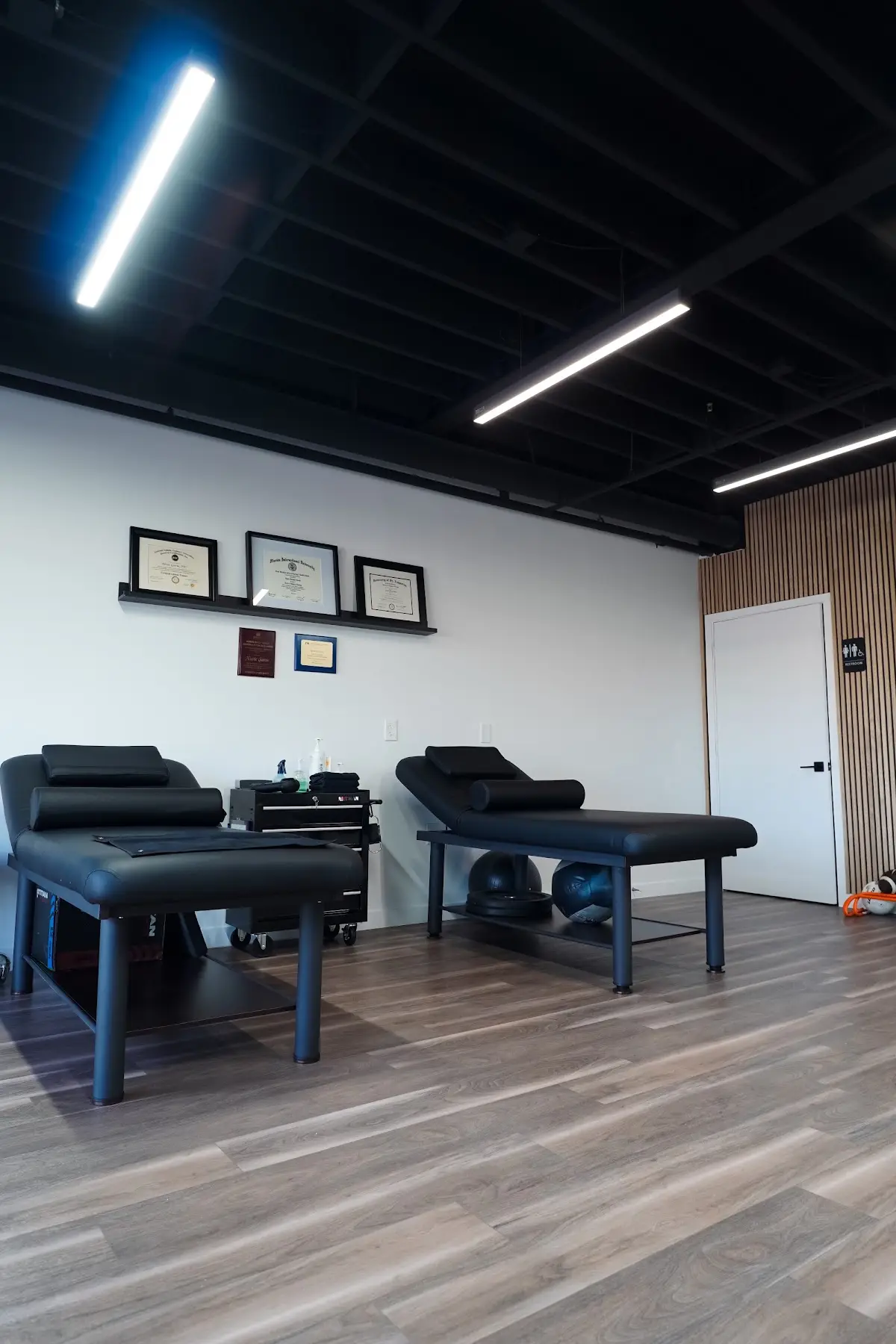 Alpha Physical Therapy and Recovery — Physical & Rehabilitation Therapy in Medley, Miami