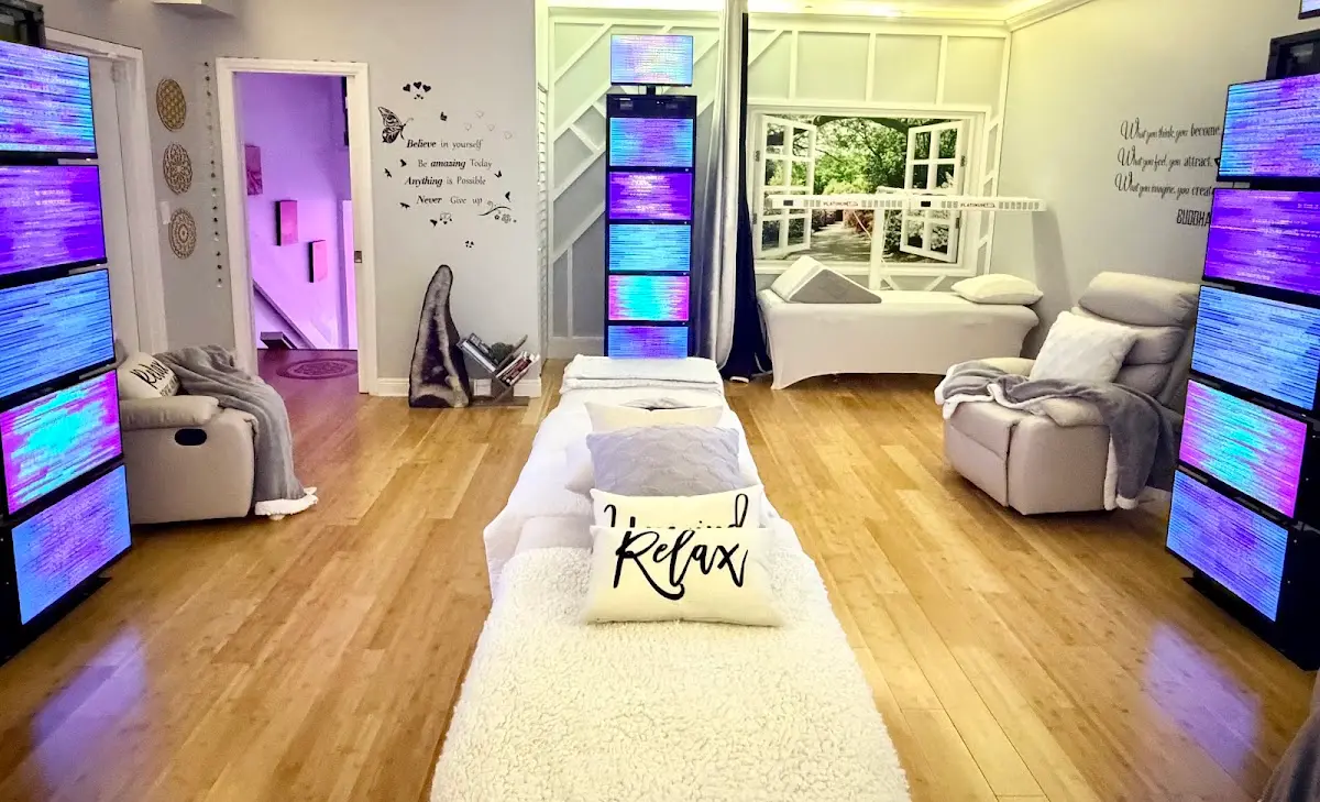 Amplified Healing | 24-Unit EESystem + Red Light Therapy — Reiki & Energy Medicine in SW 152nd St, Miami