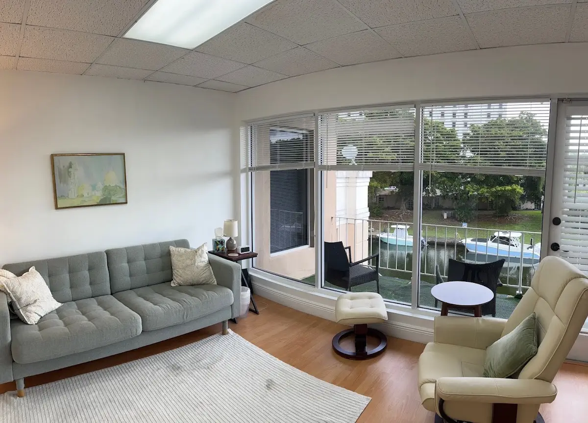 Elise Suna, LMFT — Psychotherapy in Coral Gables, Miami
