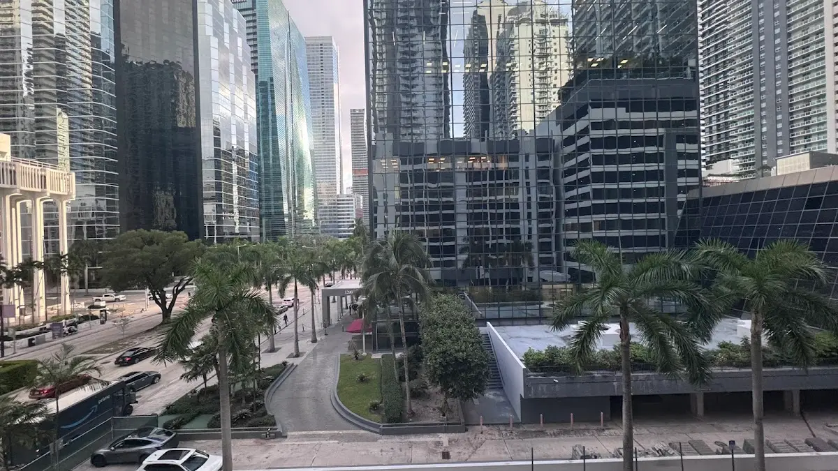 Evolve Therapy & Counseling: Miami, Brickell — Psychotherapy in Brickell Ave Unit 407, Miami