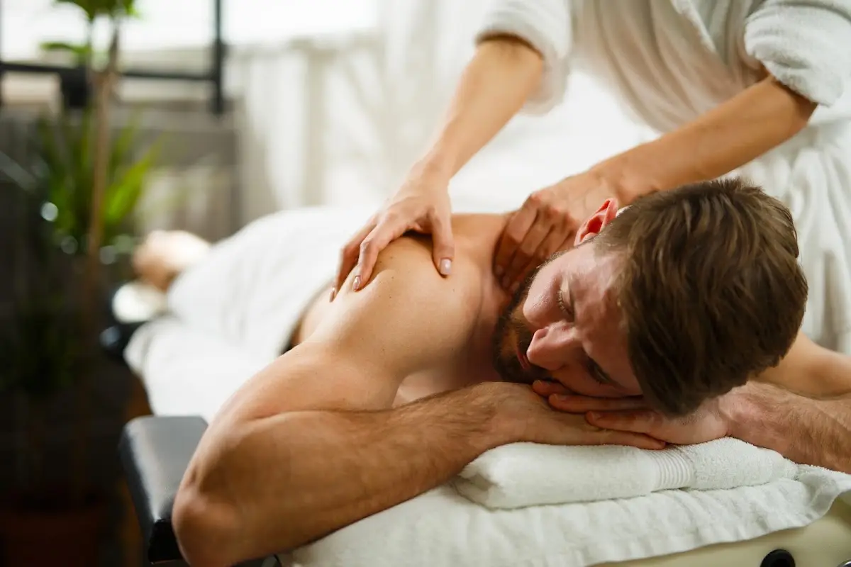 Luo Luo Asian Massage — Massage Therapy in NW 7th St, Miami