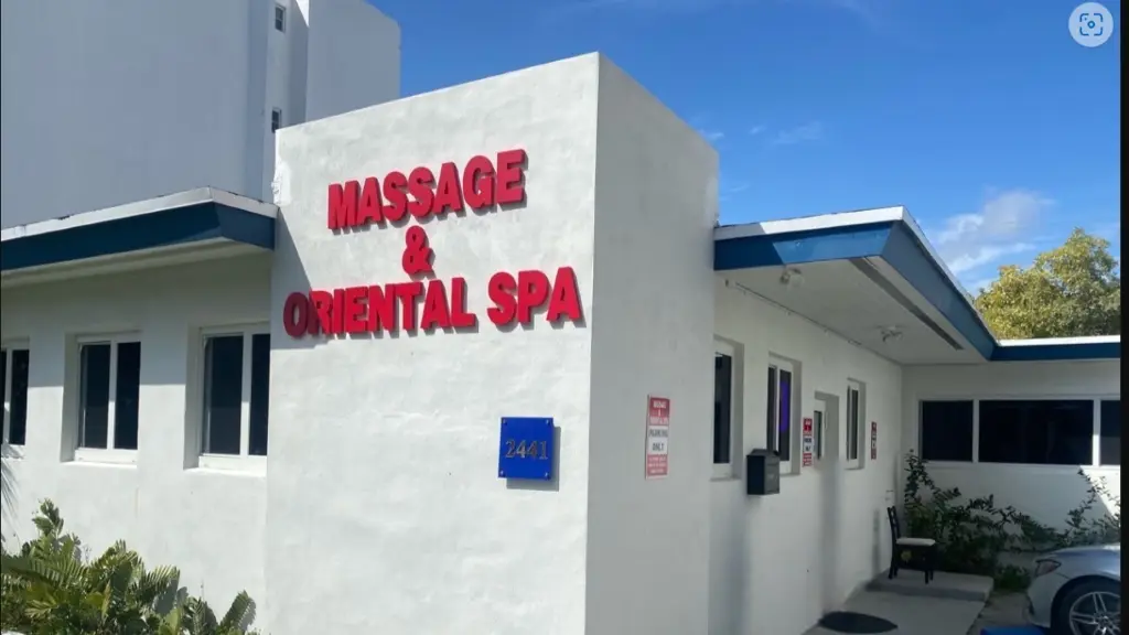 Massage & Oriental Spa — Massage Therapy in SW 22nd St, Miami