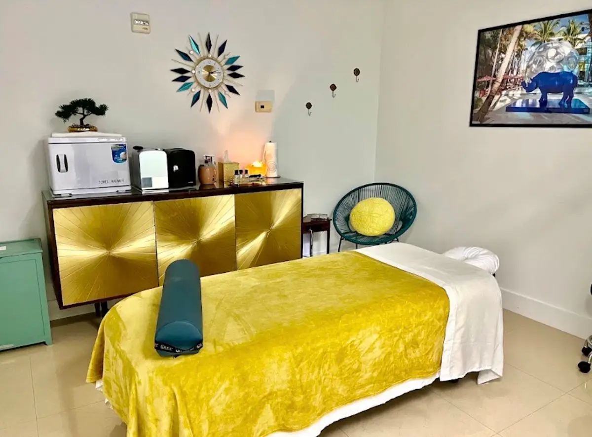 Merida Thai massage & spa — Massage Therapy in SW 7th St Apt 1712, Miami