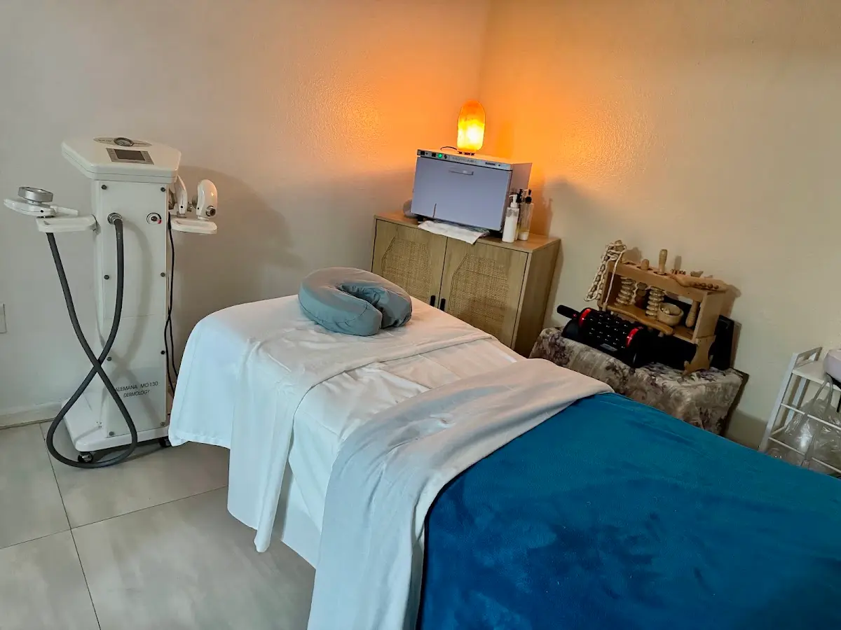 NeuroDeepSport Massage Therapy — Massage Therapy in NW 175th St, Miami