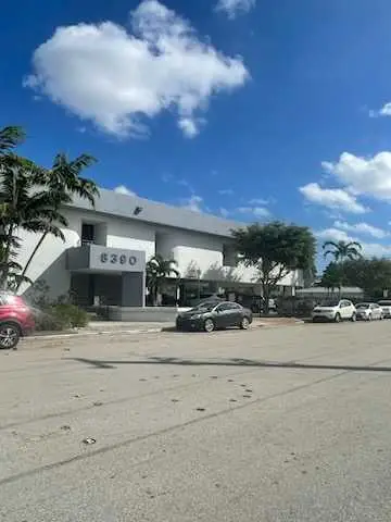New Moon Mental Health Counseling — Psychotherapy in W Flagler St #220, Miami