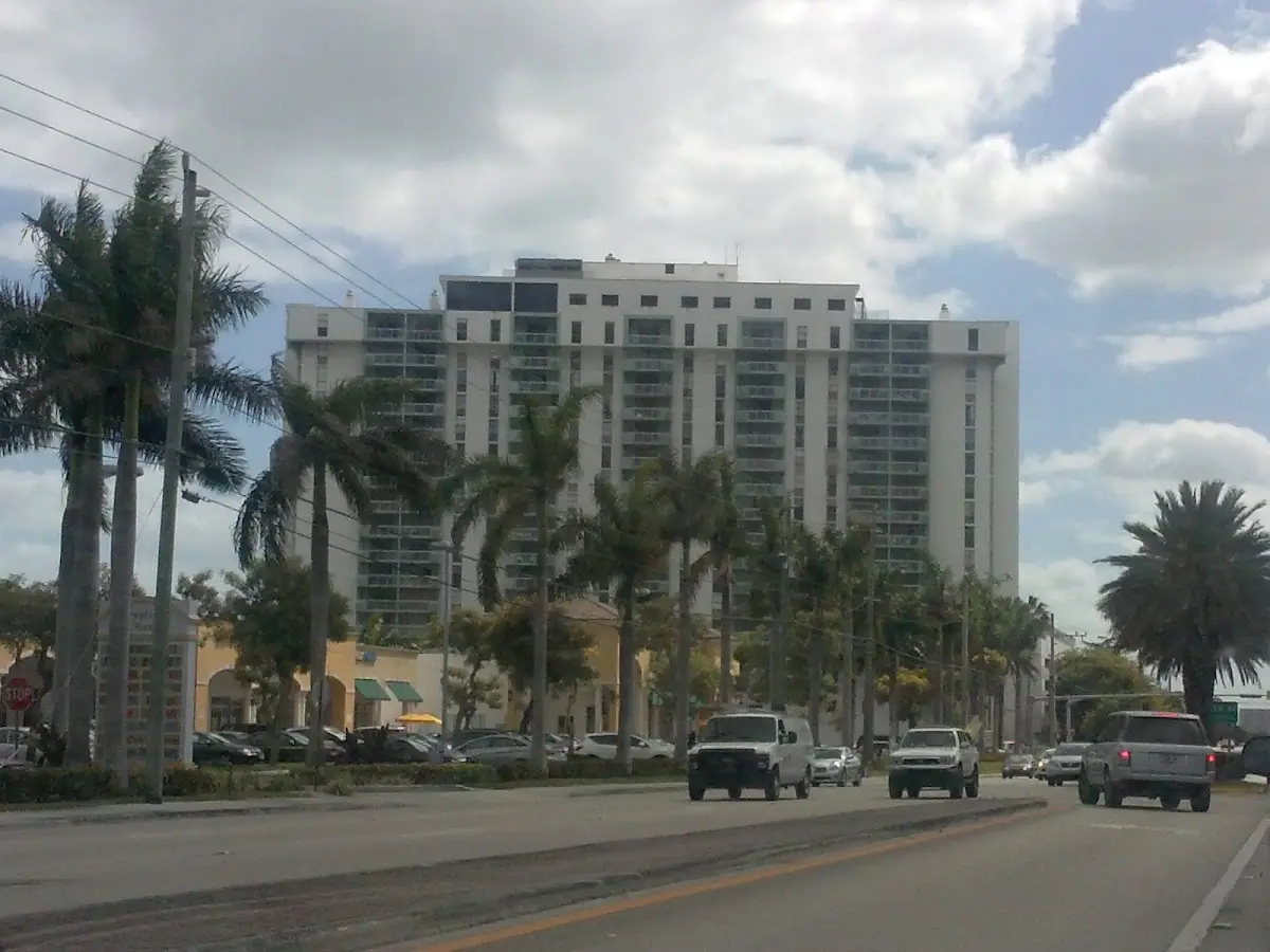 Paulo G. Lazaro, LCSW, CBT, EMDR — Hypnotherapy & NLP in North Miami, Miami