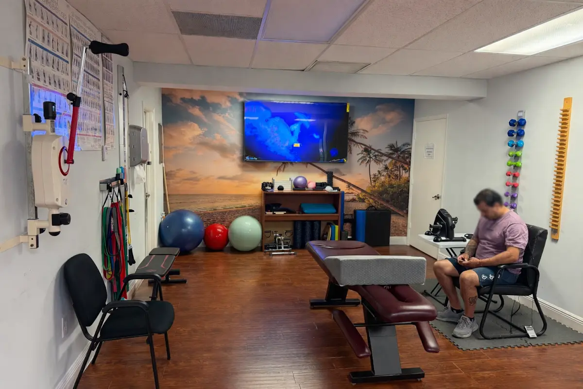 Peace of Mind Rehab Inc — Physical & Rehabilitation Therapy in W Flagler St, Miami