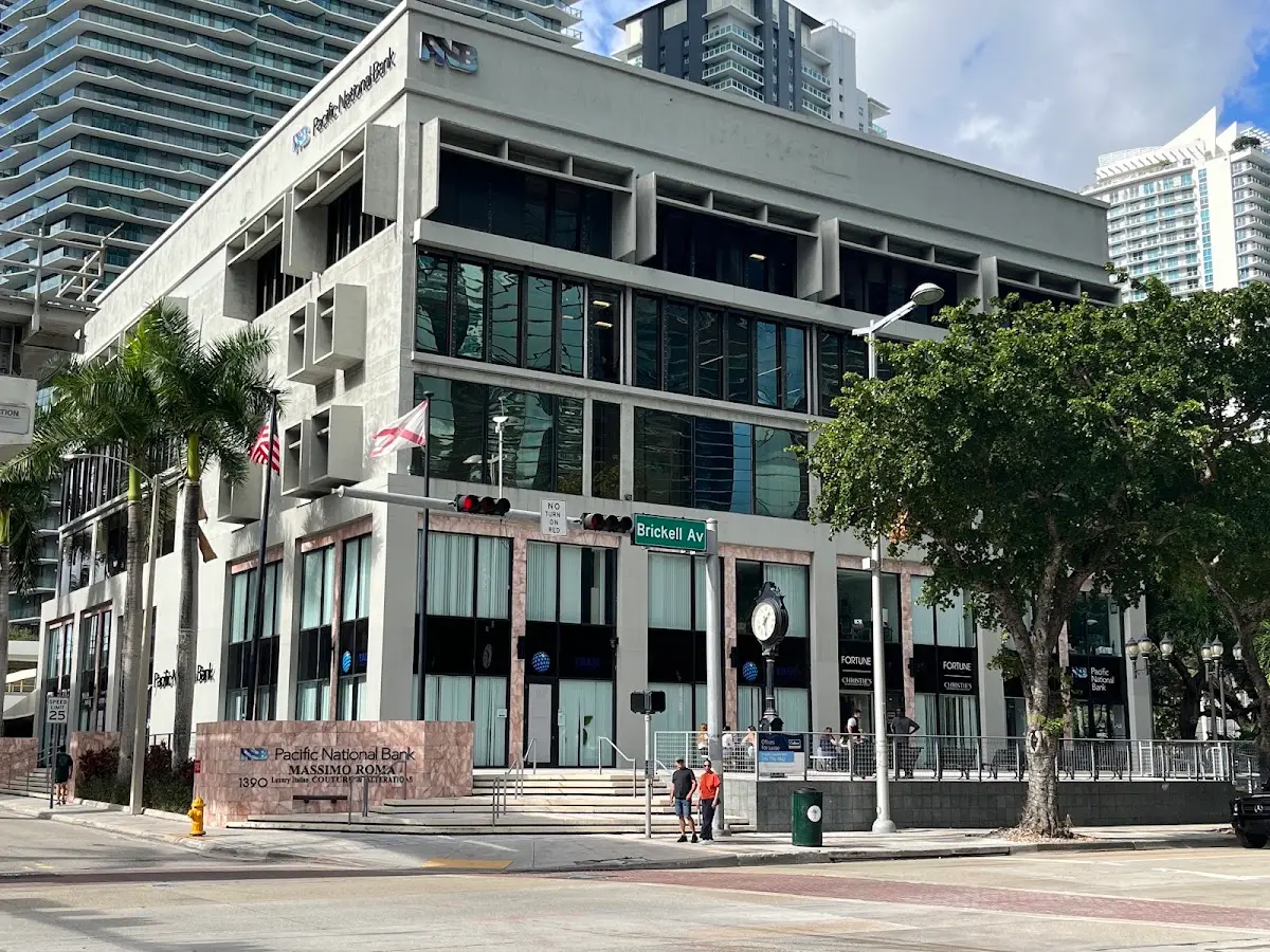 Physio Osteo — Physical & Rehabilitation Therapy in Brickell Ave, Miami