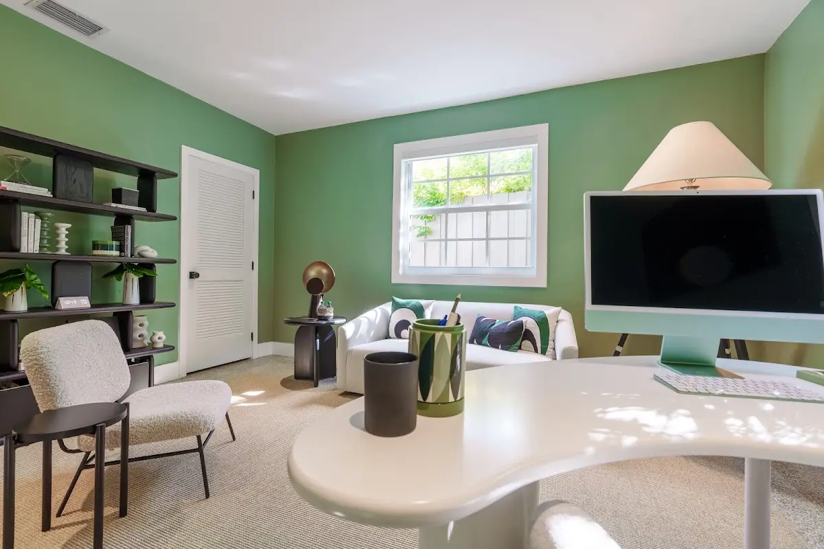 Therapy in Miami with Elsa Hines, LMFT — Psychotherapy in NE 4th Ct, Miami