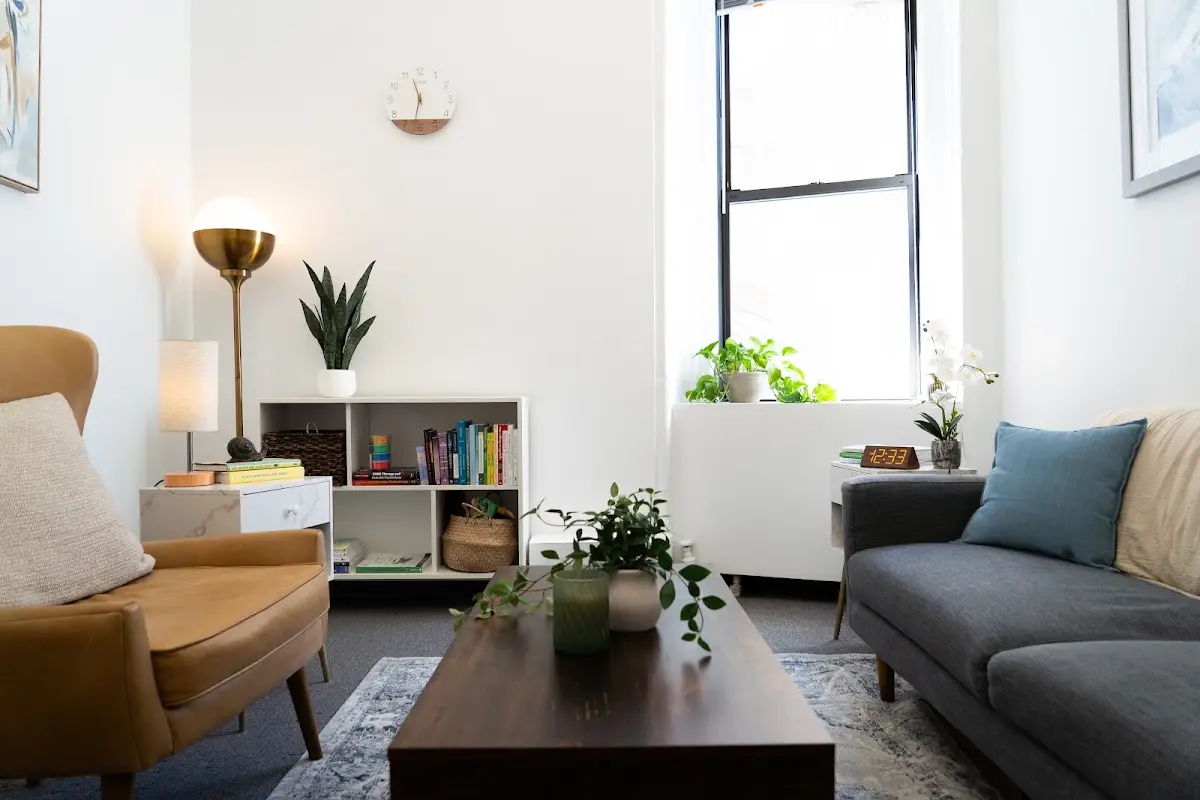 Abbott Mental Health Counseling — Psychotherapy in 5th Ave, New York