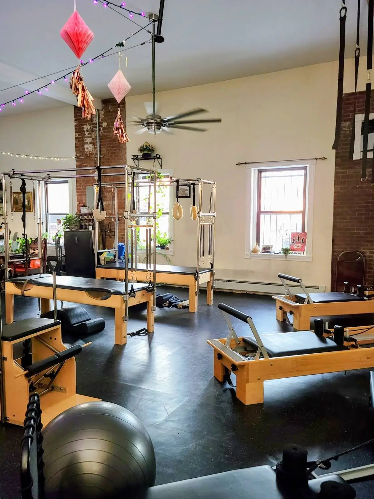 Good Life Experience Pilates — Yoga, Tai Chi & Pilates in S 4th Ave, New York