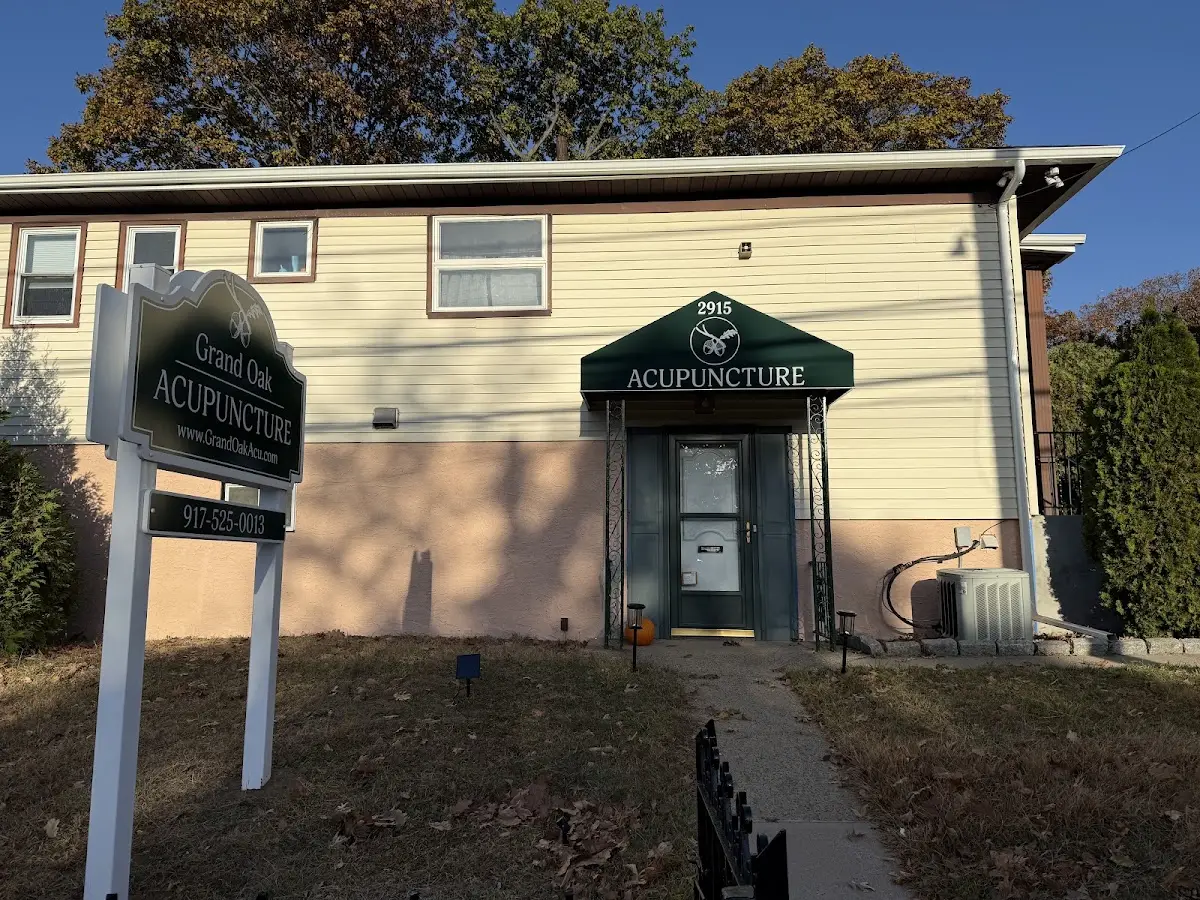 Grand Oak - Acupuncture and Massage — Acupuncture in Staten Island, New York