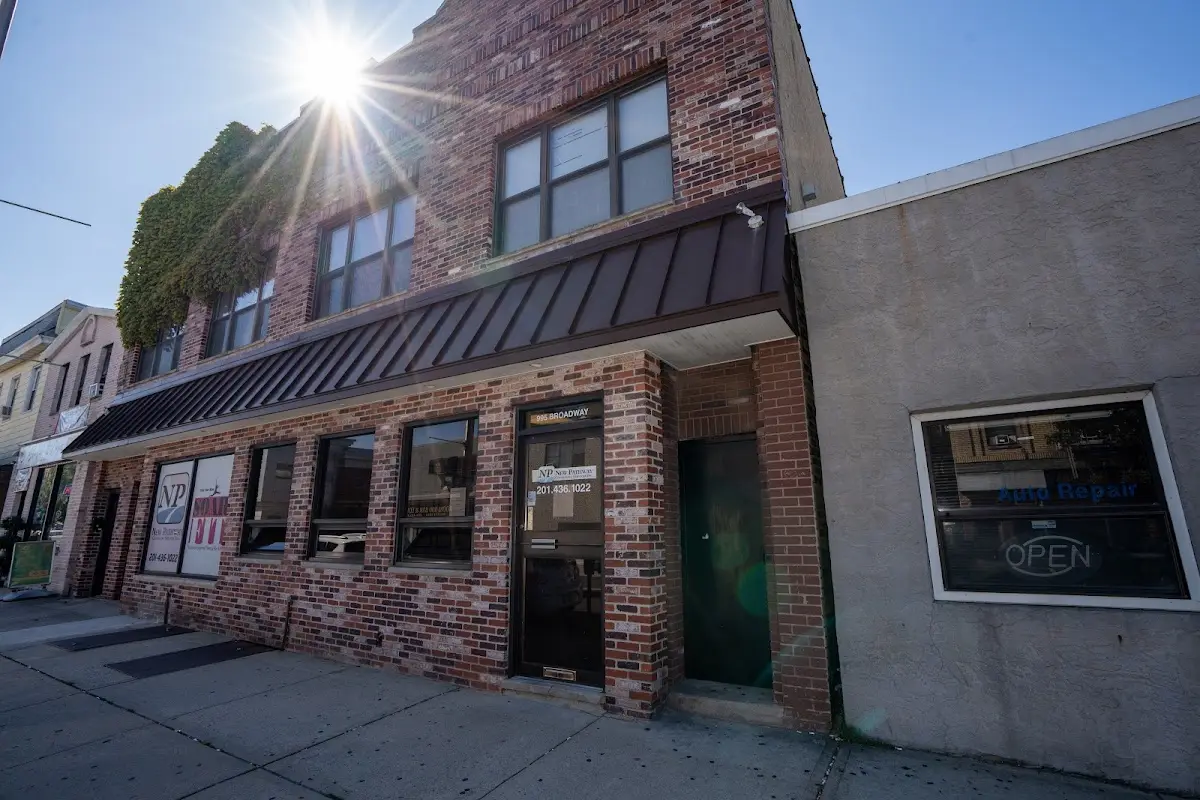 Guardian Recovery – New Pathway Bayonne — Counsellors & Mentors in Broadway, New York