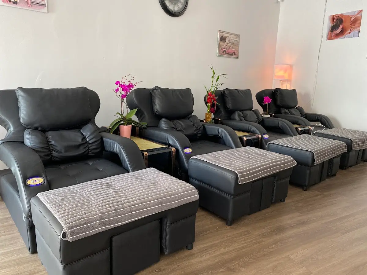 HC FOOT SPA — Massage Therapy in Middletown Rd, New York