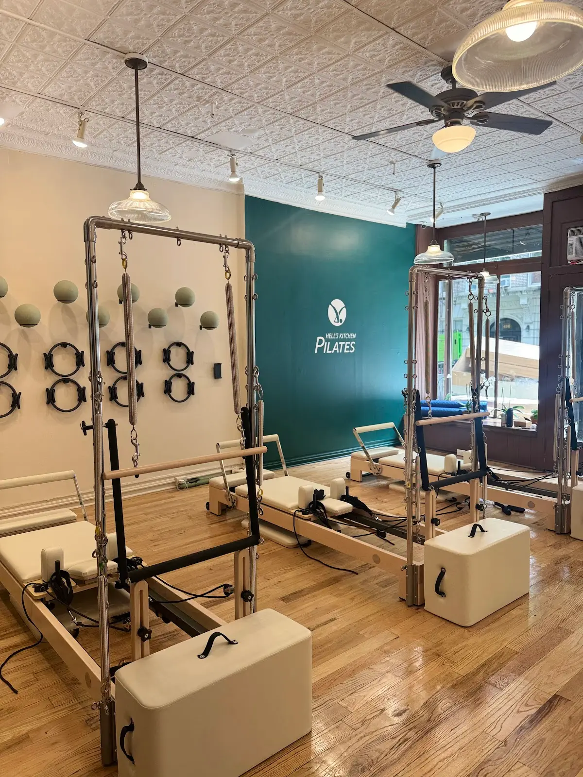 Hell’s Kitchen Pilates — Yoga, Tai Chi & Pilates in W 44th St, New York