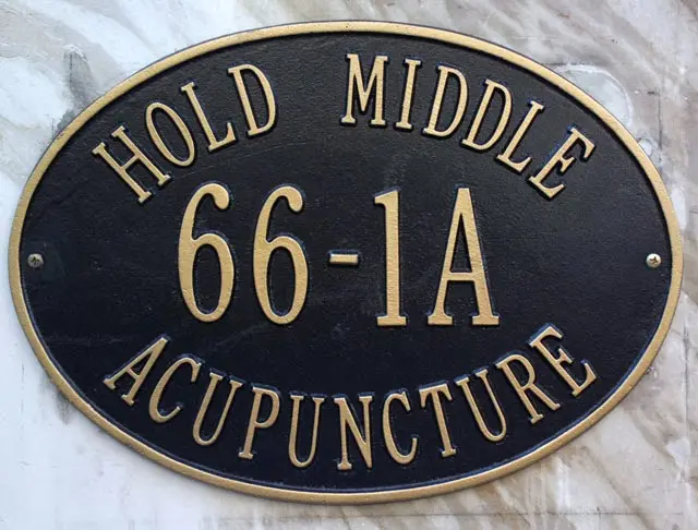 Hold Middle Acupuncture — Acupuncture in E 80th St, New York