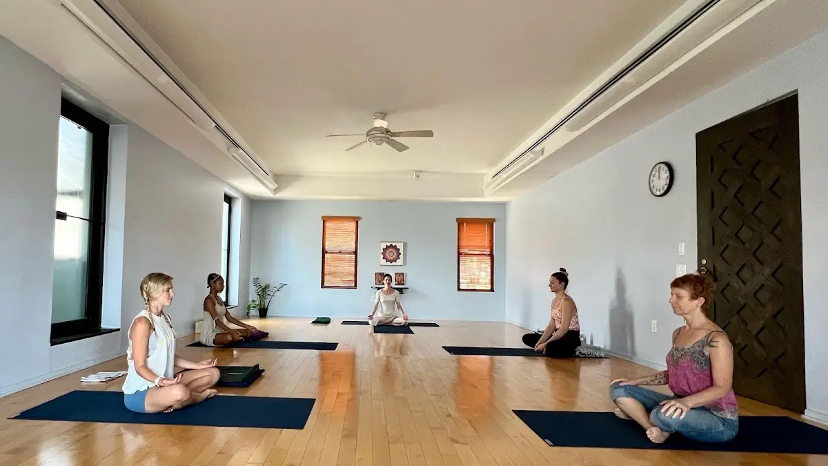 Integral Yoga Institute — Yoga, Tai Chi & Pilates in W 13th St, New York