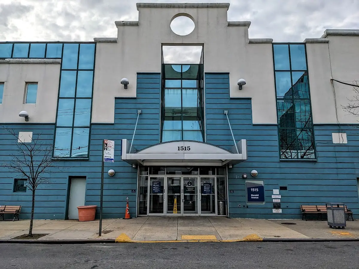 Montefiore Medical Group (MMG) Comprehensive Family Care Center — Naturopathic Medicine in Bronx, New York