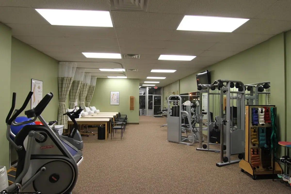 Paramount Physical Therapy — Physical & Rehabilitation Therapy in Valley Stream, New York