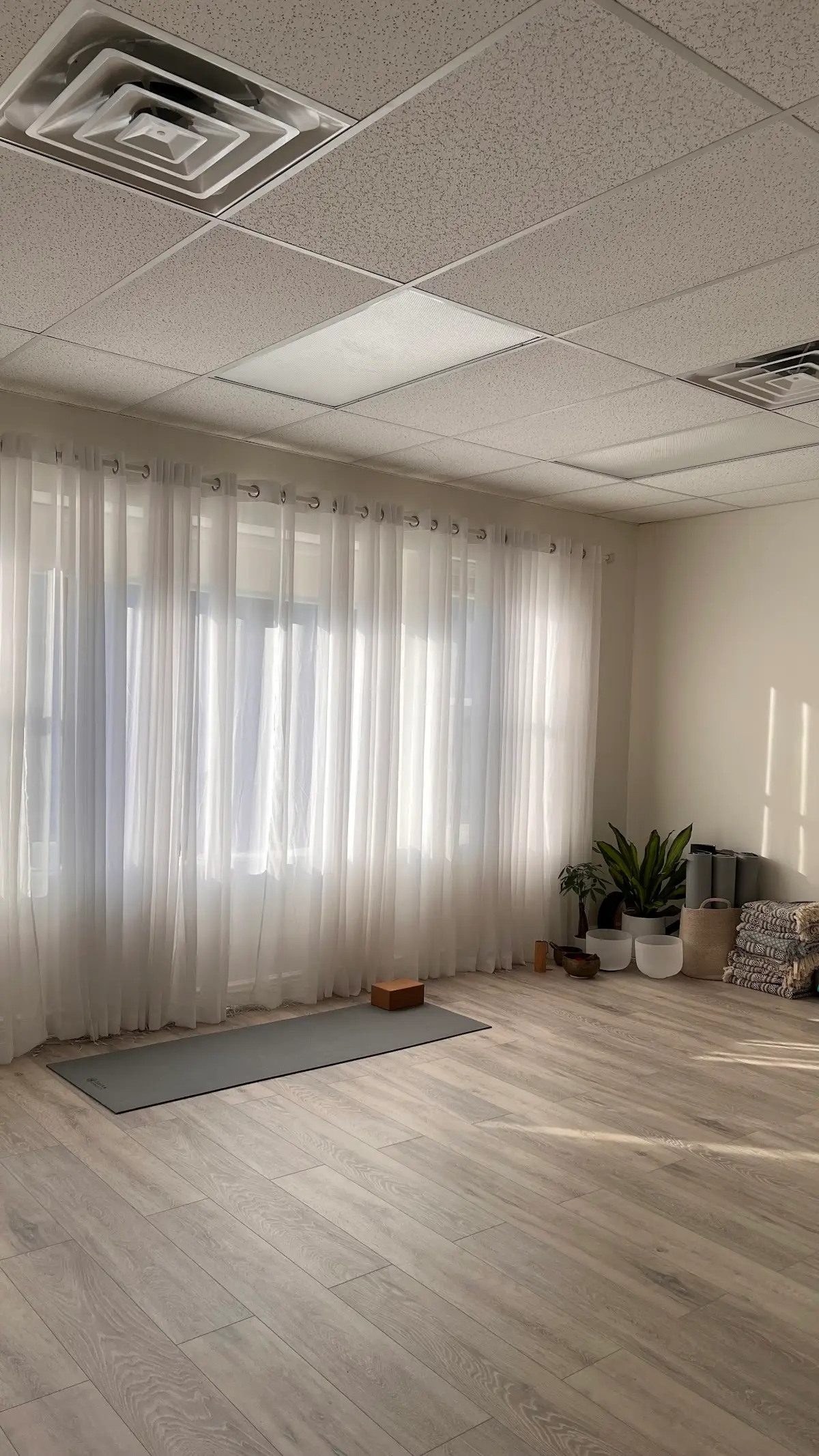 Prana Yoga Pilates Studio — Yoga, Tai Chi & Pilates in 3rd Ave 2 fl, New York