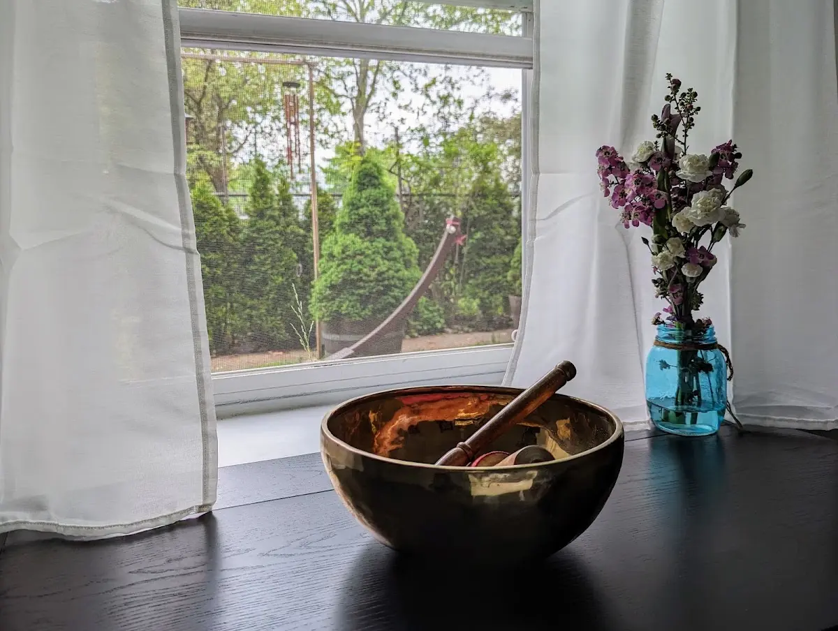 REIKI-Aquí y Ahora — Reiki & Energy Medicine in -87 Grand Central Pkwy #97GA, New York