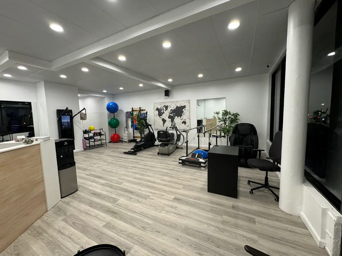 Signature Physical Therapy — Massage Therapy in Broadway, New York