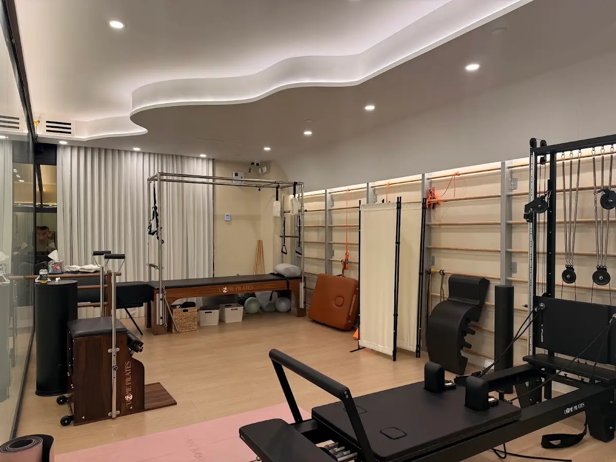 UME PILATES & YOGA — Yoga, Tai Chi & Pilates in -20 41st Rd 2nd fl, New York