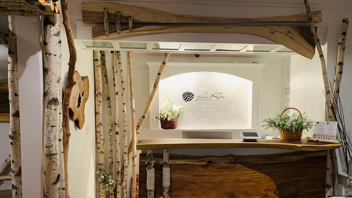 Yihan Spa — Massage Therapy in a E 62nd St, New York