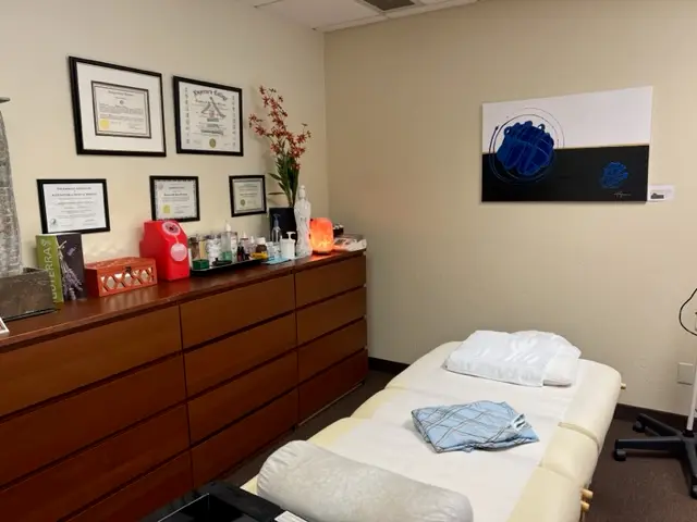 Restorative Acupuncture Clinic — Acupuncture in E Earll Dr, Phoenix