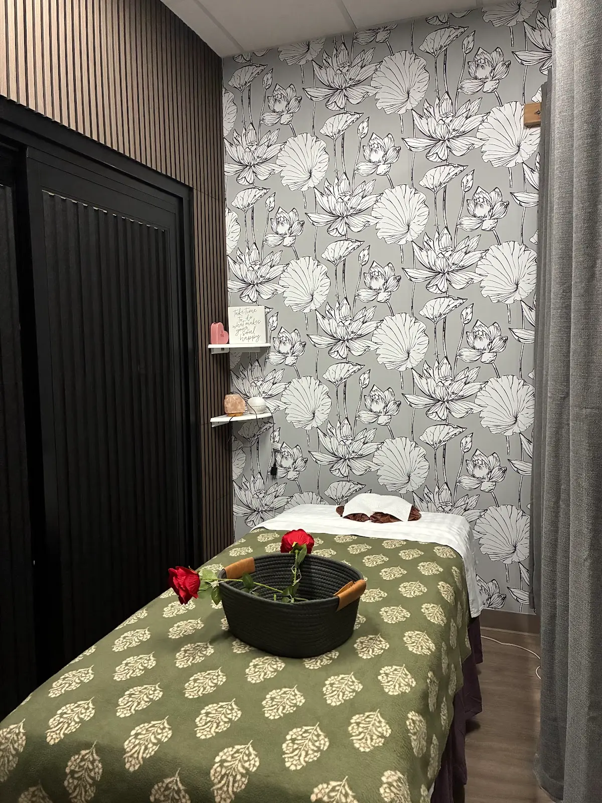 Bloom Massage — Massage Therapy in Inside Salona Salons, San Diego