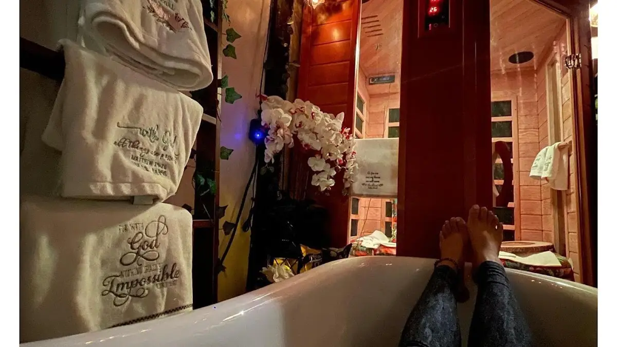 Essence Thai Spa By NUNU — Massage Therapy in F St, San Diego