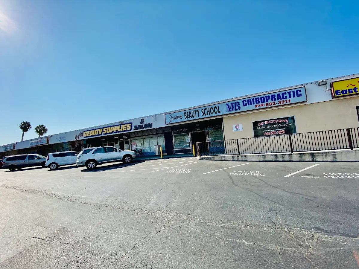 MB Chiropractic: Mai Bui DC and Chau Tran DC — Chiropractic in University Ave, San Diego