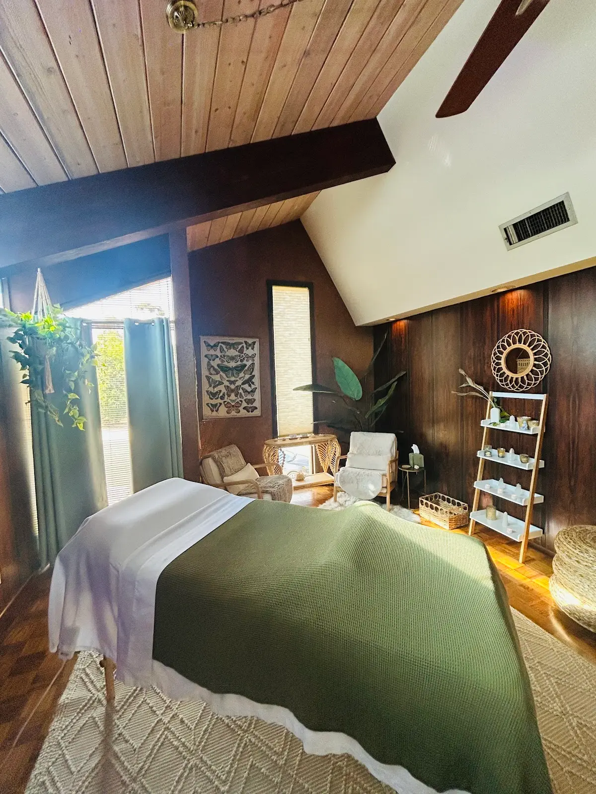 Straight to the Heart: Healing Sanctuary — Reiki & Energy Medicine in La Mesa Blvd Ste A1, San Diego