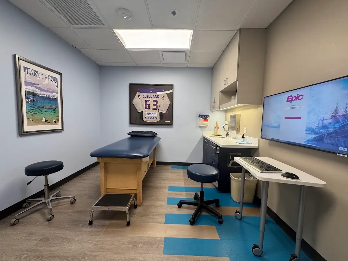 UC San Diego Health Sports Medicine – La Jolla — Physical & Rehabilitation Therapy in Executive Drive Plaza, San Diego