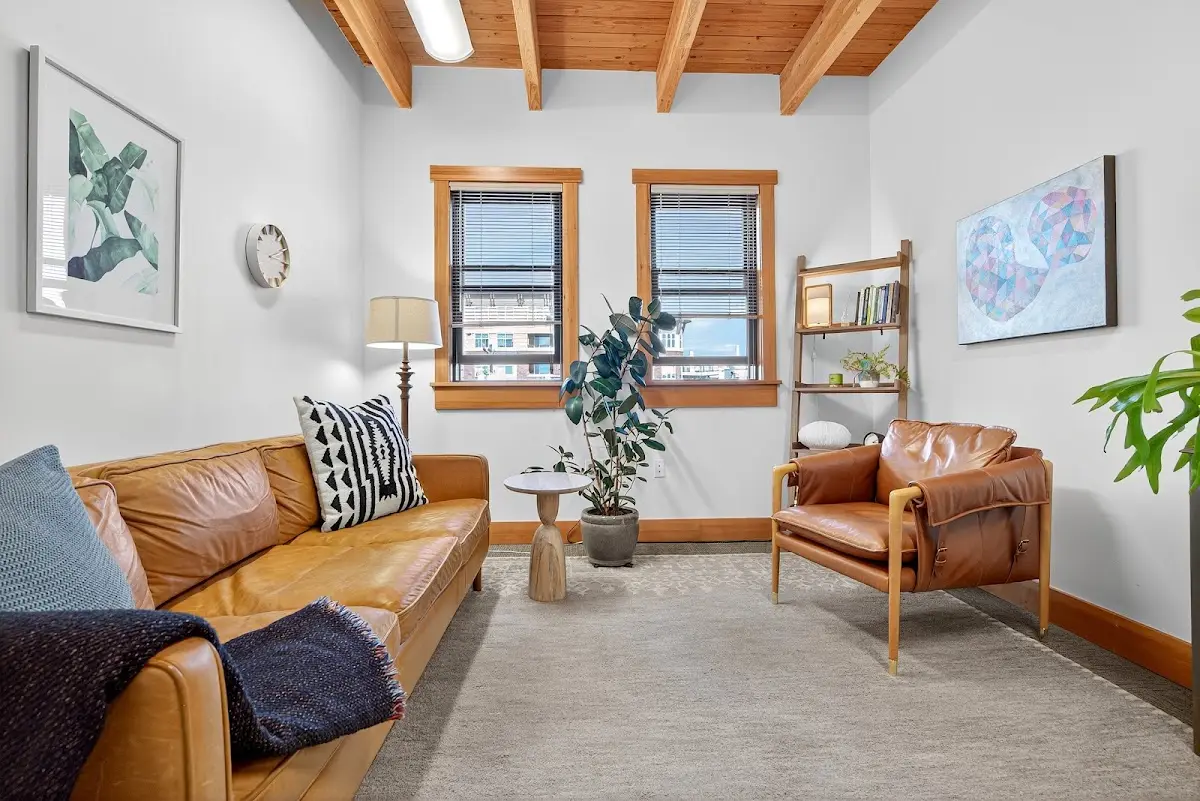 Elissa Hurand Therapy PhD | Licensed Seattle Therapist — Psychotherapy in Ballard Ave NW, Seattle