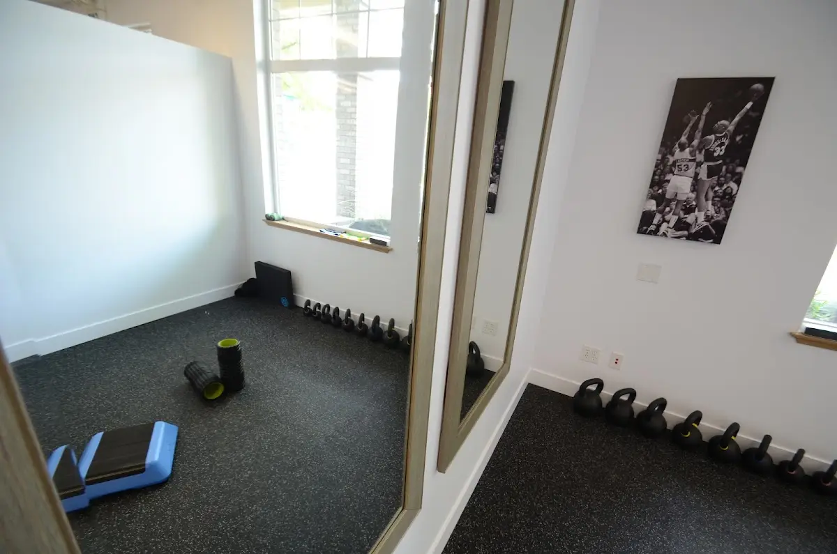 Ideal Motion Spine and Sports Therapy — Massage Therapy in 5th Ave N Apt a, Seattle
