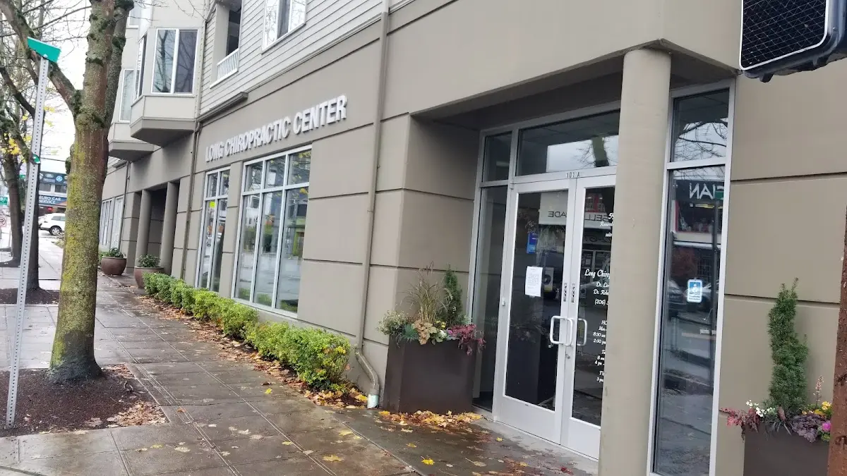 Long Chiropractic Center — Chiropractic in Roosevelt Way NE, Seattle