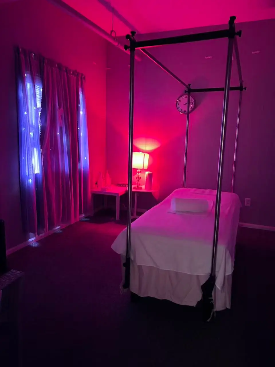 Luna spa — Massage Therapy in Lake City Way NE F, Seattle