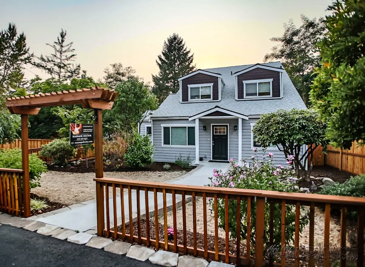 Massage Doctor — Massage Therapy in 40th Ave NE, Seattle
