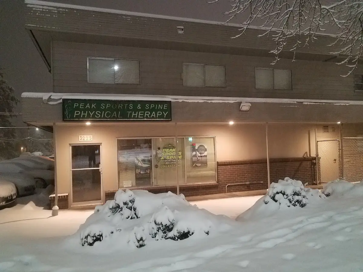 Peak Sports and Spine Physical Therapy Lake City — Massage Therapy in 15th Ave NE, Seattle