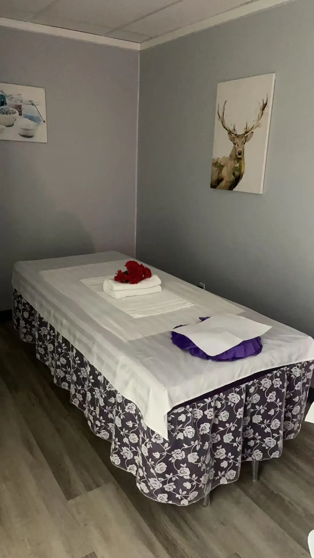 Queen Spa — Massage Therapy in 15th Ave NE unit c-102, Seattle